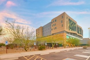 Exterior view of the Mayo Clinic building