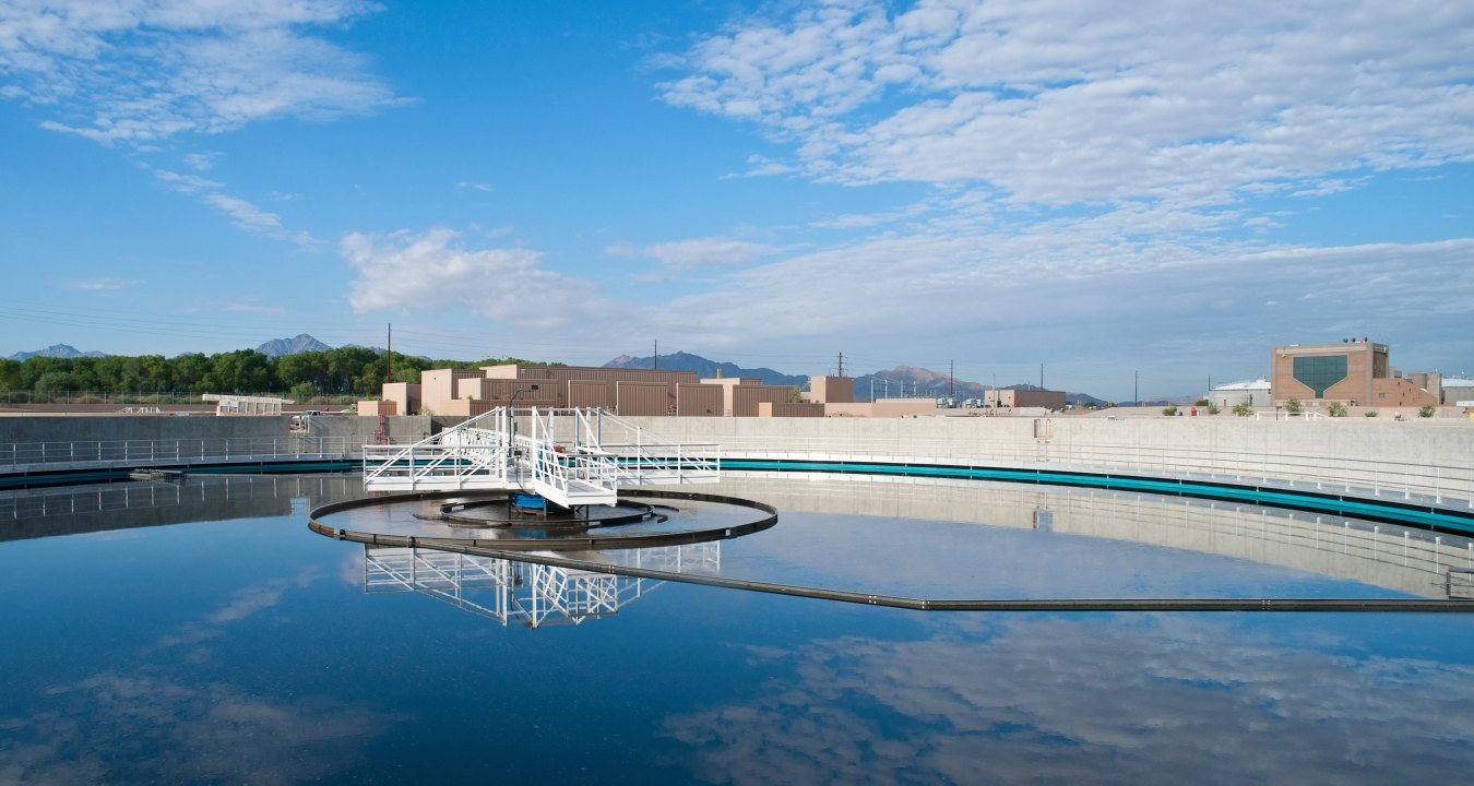 Aerial view of the 91st Ave water plant holding pool. 