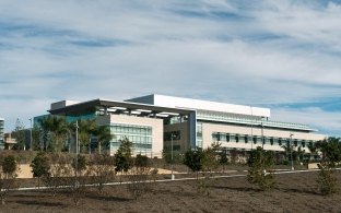 Naval Hospital Camp Pendleton landscape in front of hospital building