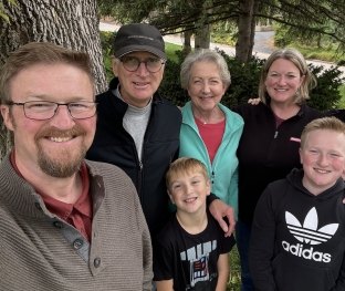 Elizabeth with her husband, children and parents.