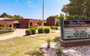 The front of Wren Hollow Elementary School.