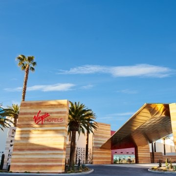 Exterior view of the hotel entryway